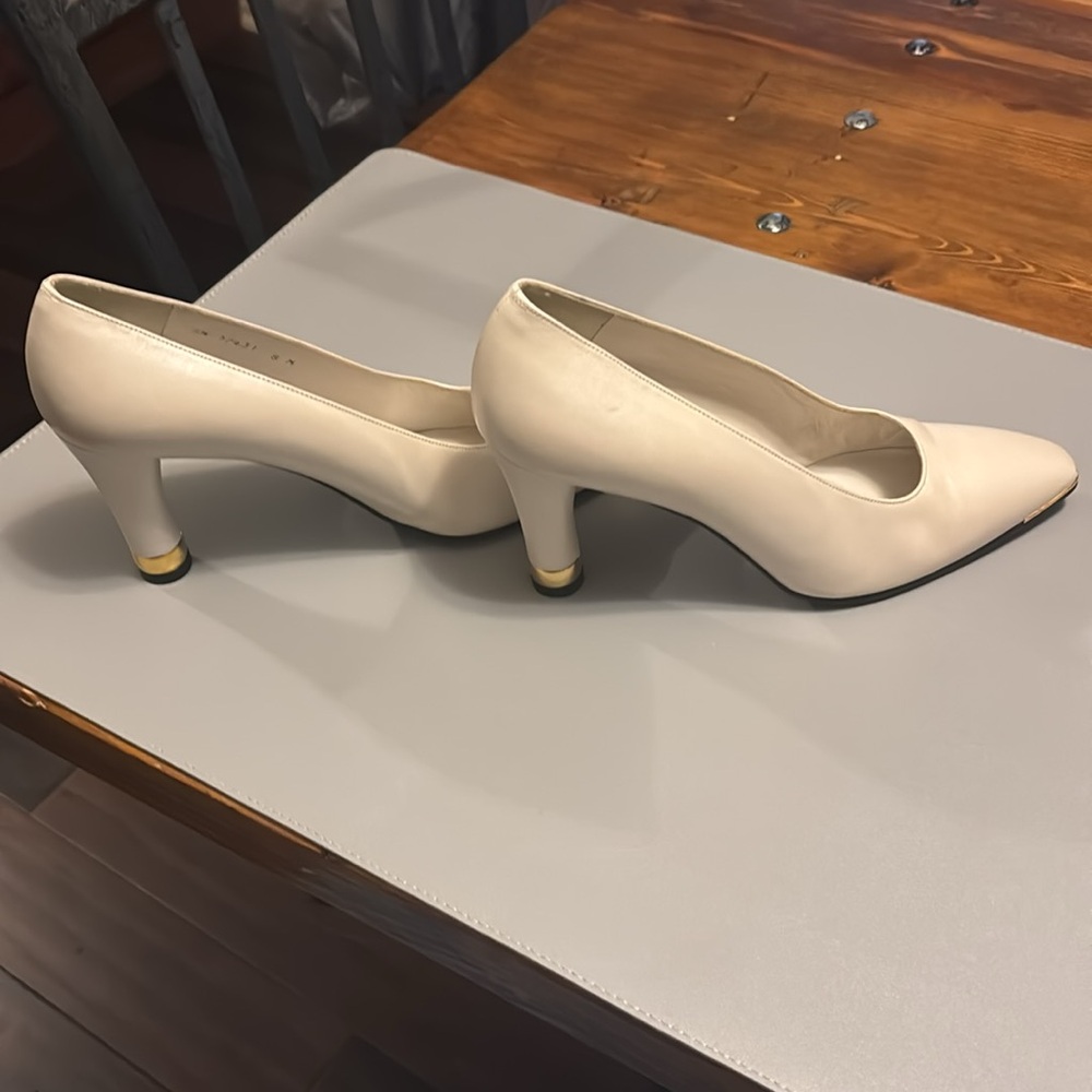Stuart Weitzman Cream Heels for Women 8m 8 m - Picture 4 of 6